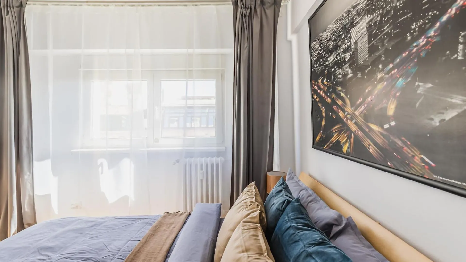 Apartment Sunshine Haven - M&N Condos Bucharest Romania