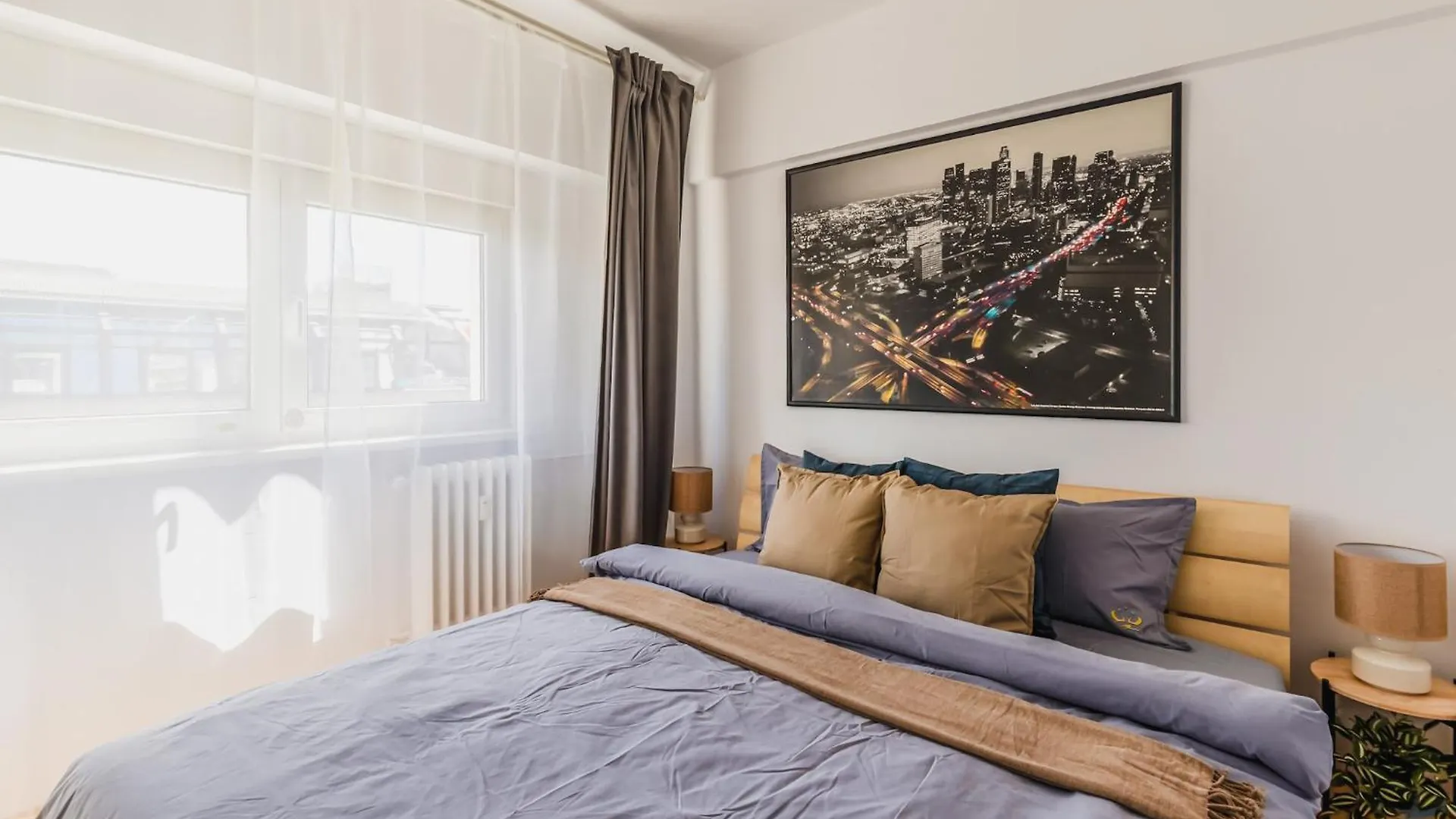 Sunshine Haven - M&N Condos 부쿠레슈티